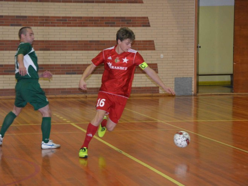 FUTSAL. Był doping, są trzy punkty