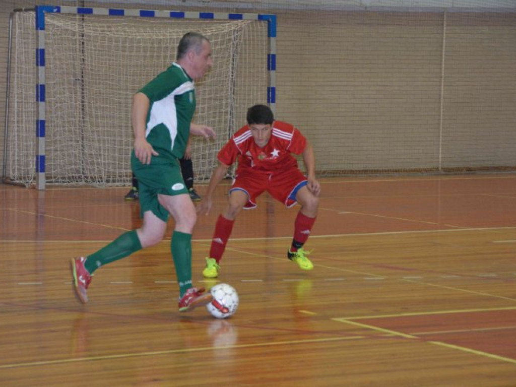 FUTSAL. Był doping, są trzy punkty