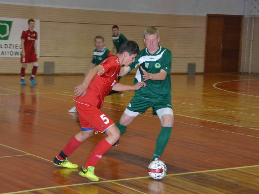 FUTSAL. Był doping, są trzy punkty