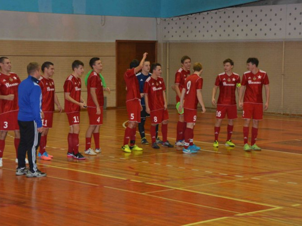 FUTSAL. Był doping, są trzy punkty