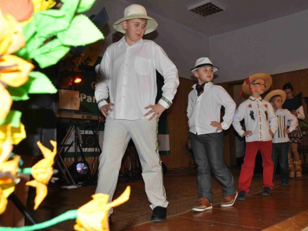Jubileusz 75-lecia KGW w Dulowej, 10-lecia zespołu folklorystycznego Dulowiacy i 30-lecia pracy twórczej Haliny Dudy - 16.11.2013 r.