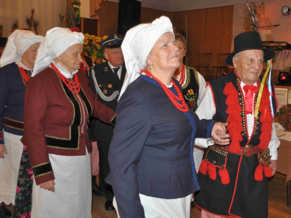 Jubileusz 75-lecia KGW w Dulowej, 10-lecia zespołu folklorystycznego Dulowiacy i 30-lecia pracy twórczej Haliny Dudy - 16.11.2013 r.