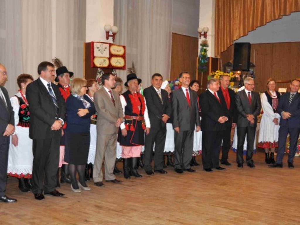 Jubileusz 75-lecia KGW w Dulowej, 10-lecia zespołu folklorystycznego Dulowiacy i 30-lecia pracy twórczej Haliny Dudy - 16.11.2013 r.