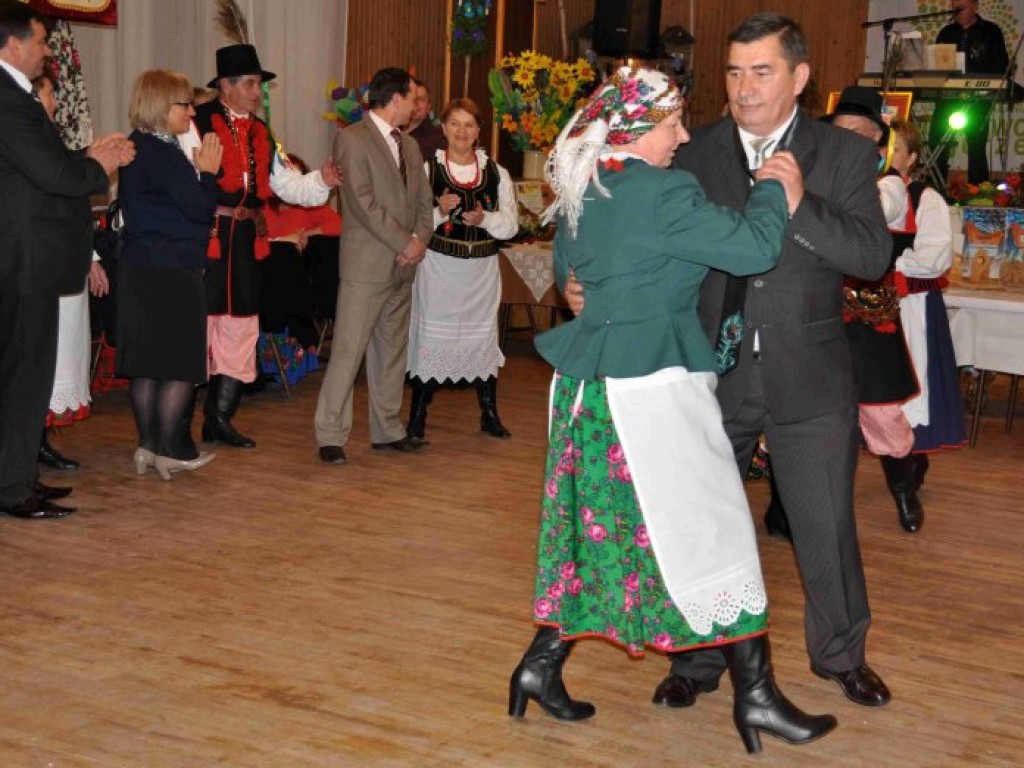 Jubileusz 75-lecia KGW w Dulowej, 10-lecia zespołu folklorystycznego Dulowiacy i 30-lecia pracy twórczej Haliny Dudy - 16.11.2013 r.