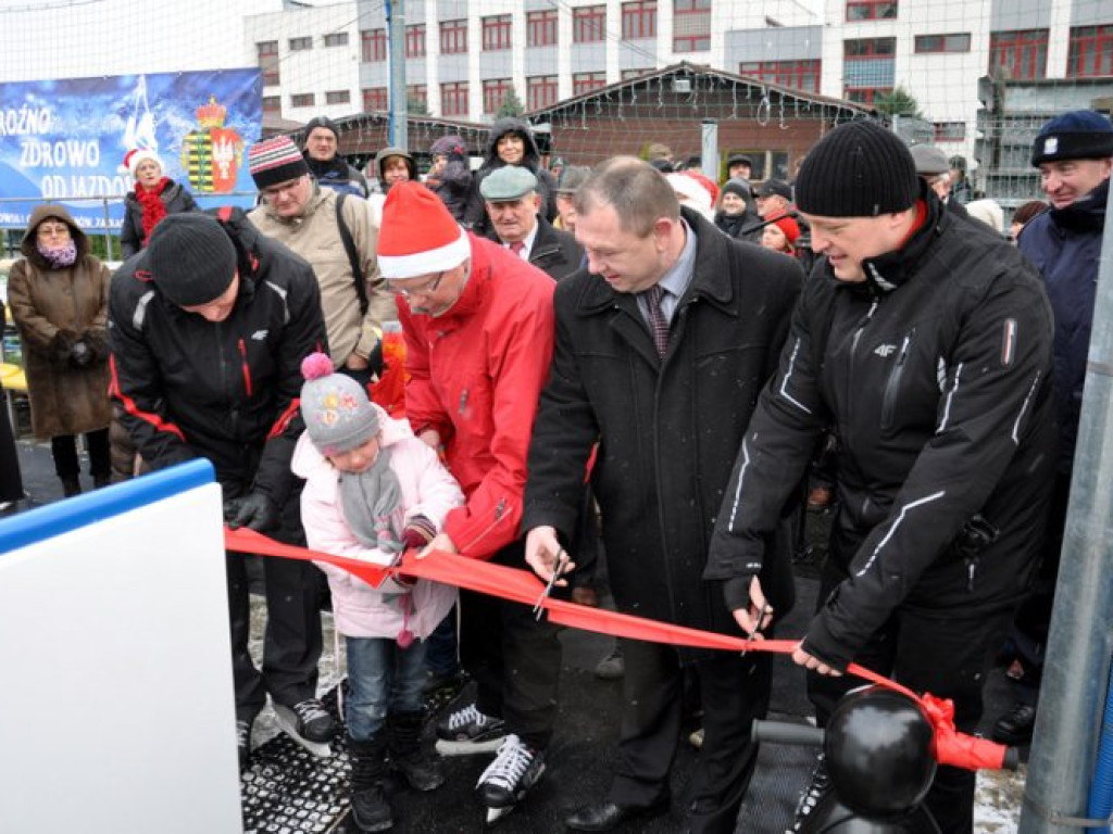 CHRZANÓW. Można się ślizgać