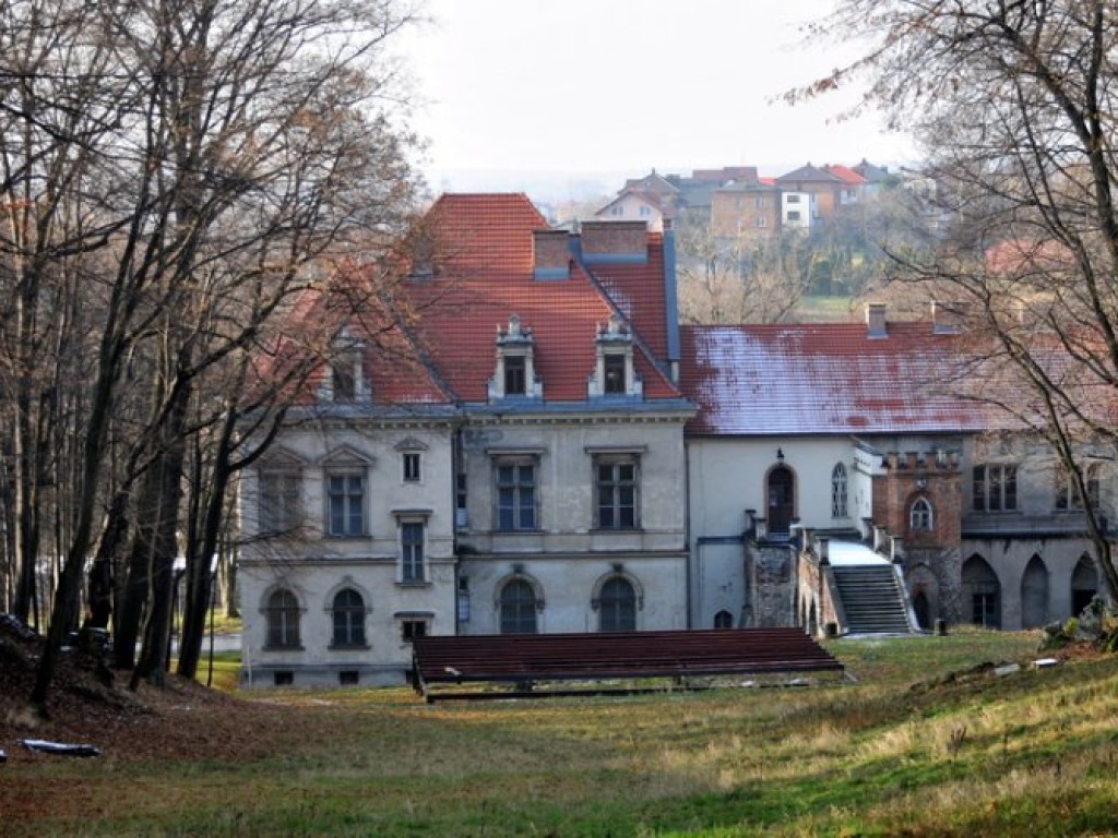 Pałac w Młoszowej widziany inaczej - grudzień 2013 r.
