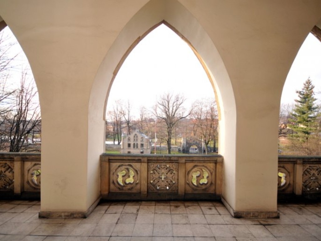 Pałac w Młoszowej widziany inaczej - grudzień 2013 r.