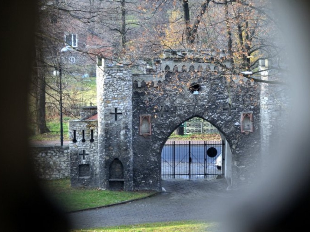Pałac w Młoszowej widziany inaczej - grudzień 2013 r.