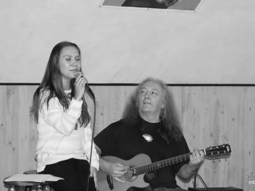 ZAGÓRZE. Koncert w pubie Mansarda