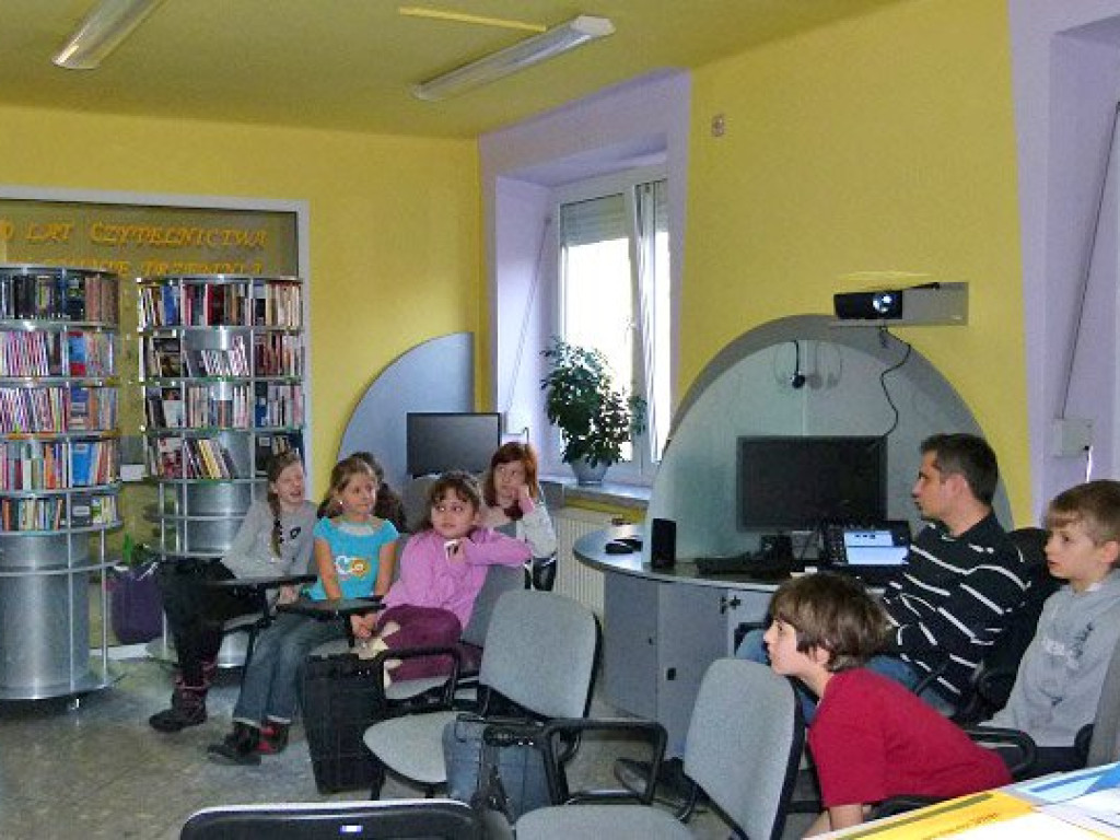 Dzień Bezpiecznego Internetu z Zespołem Szkół Techniczno-Usługowych w Trzebini