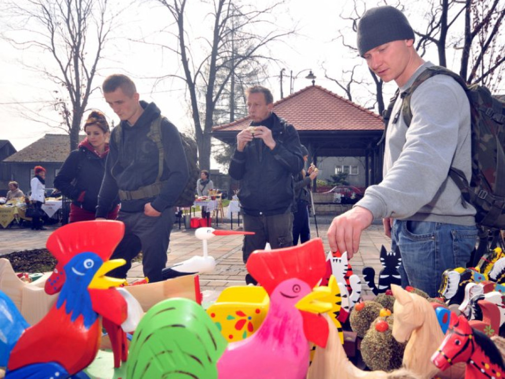 ALWERNIA. Rozkręca się odnowiony Rynek (ZDJĘCIA)