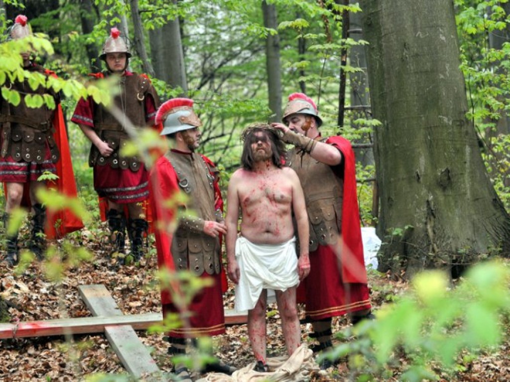 Droga Krzyżowa w Alwerni – 18.04.2014 r.