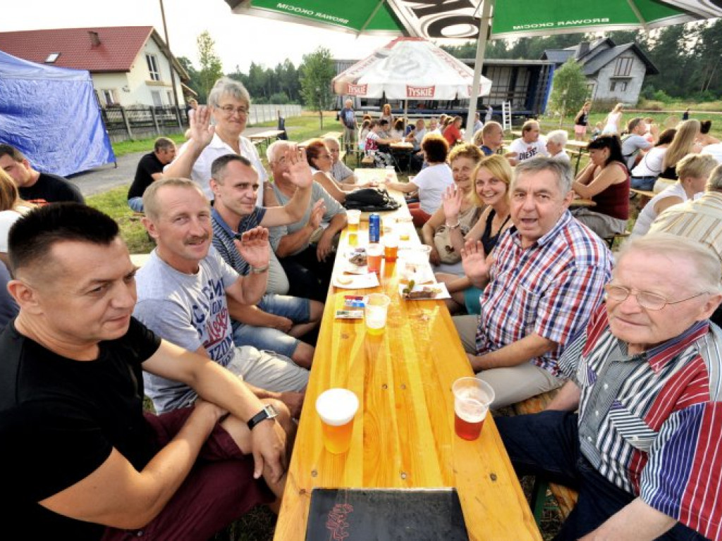 JANKOWICE. Pierwszy taniec zatańczył ksiądz z sołtyską (ZDJĘCIA)