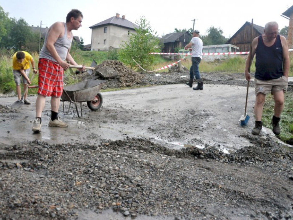 KRZESZOWICE. Mieszkańcy będą długo odczuwać skutki nawałnicy (ZDJĘCIA)