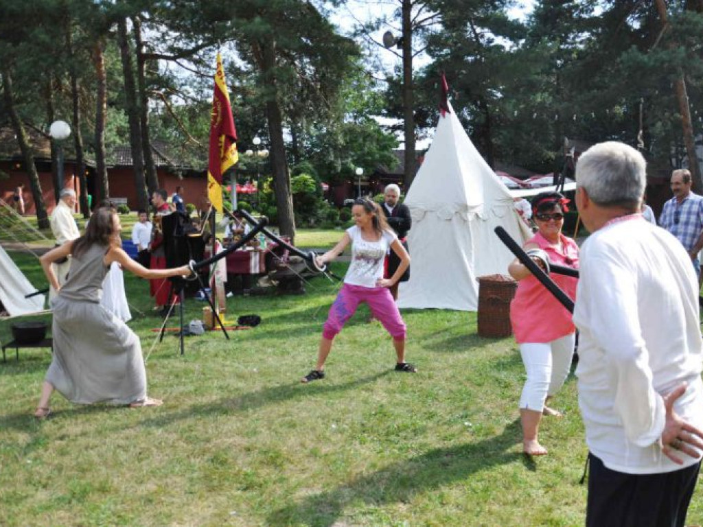 TRZEBINIA. Szlachta opanowała Kozibród (ZDJĘCIA)