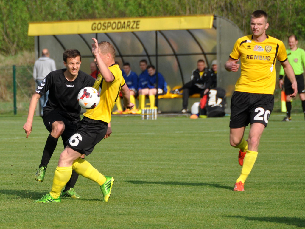 Mecz III ligi MKS Trzebinia-Siersza - Partyzant Radoszyce 0-0