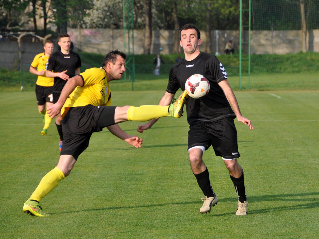 Mecz III ligi MKS Trzebinia-Siersza - Partyzant Radoszyce 0-0