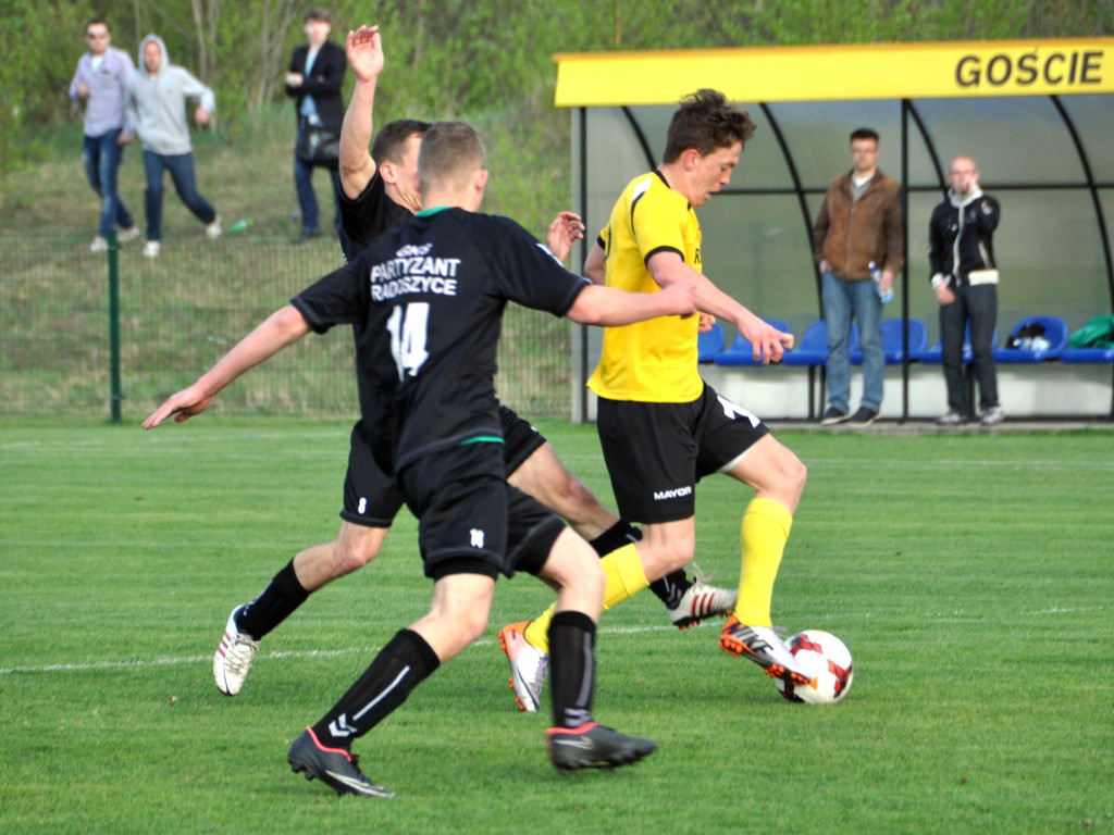 Mecz III ligi MKS Trzebinia-Siersza - Partyzant Radoszyce 0-0