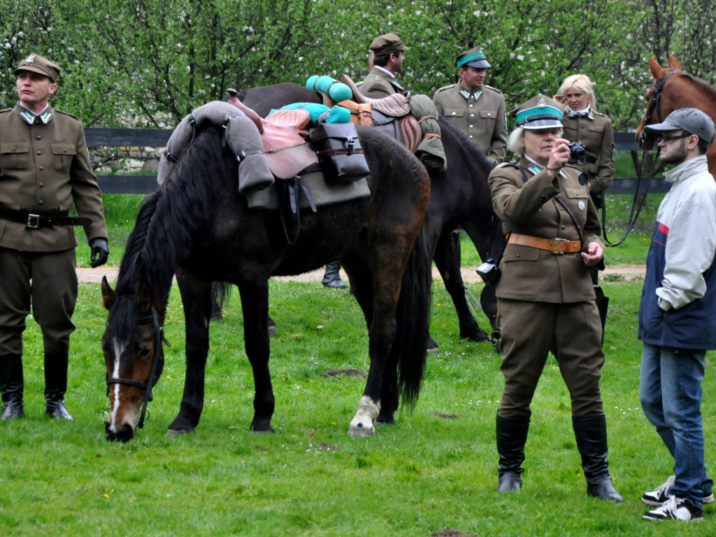 Kawaleria przy klasztorze w Alwerni 1.05.2015