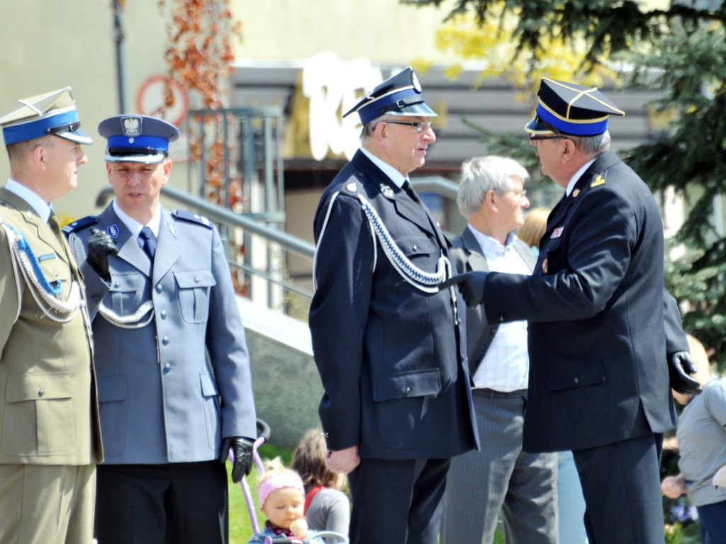 Rocznica uchwalenia Konstytucji i Dzień Strażaka na Rynku w Trzebini - 3.05.2015 r.