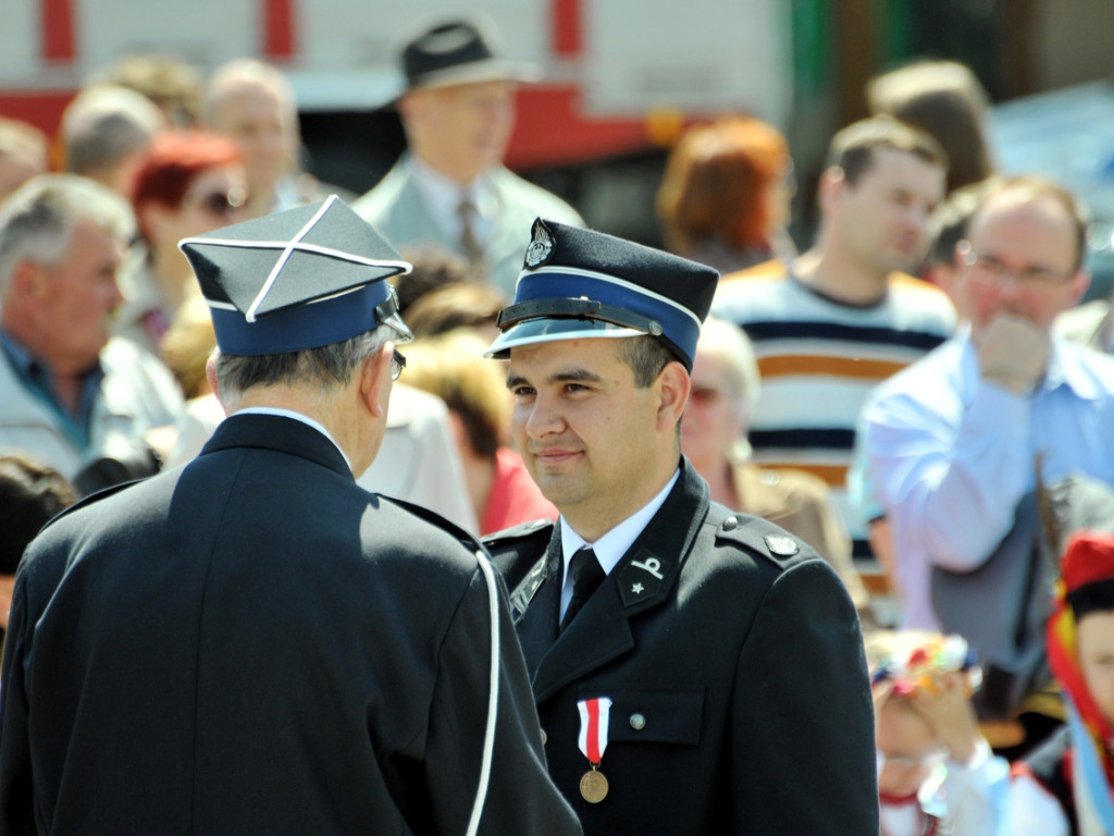 Rocznica uchwalenia Konstytucji i Dzień Strażaka na Rynku w Trzebini - 3.05.2015 r.