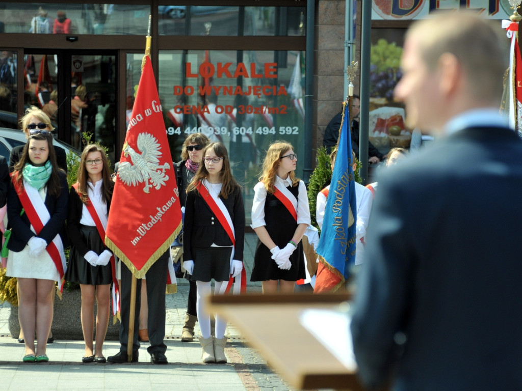 Rocznica uchwalenia Konstytucji i Dzień Strażaka na Rynku w Trzebini - 3.05.2015 r.