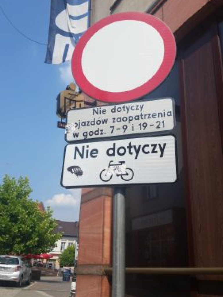 Parkowanie na chrzanowskim Rynku - 7.08.2015