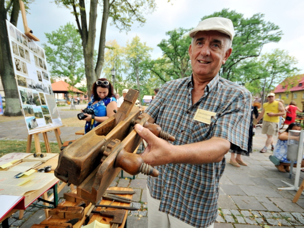 Wystawa staroci w Alwerni – 16.08.2015 r.