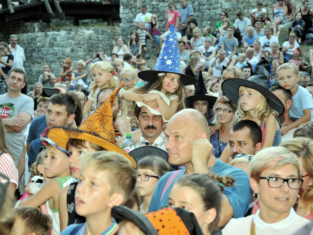 Zlot Wiedźm i Czarownic na lipowieckim zamku - 30.08.2015 r.