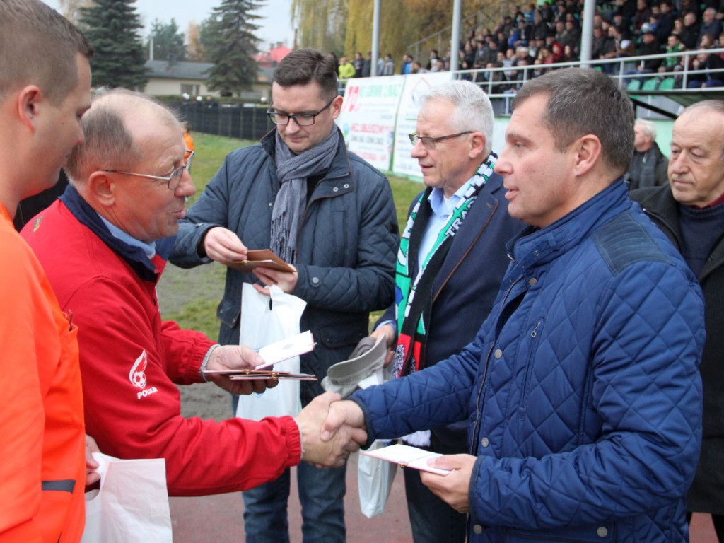 Mecz Górnik Libiąż - Górnik Zabrze z okazji 70-lecia libiąskiego klubu - 11.11.2015 r.