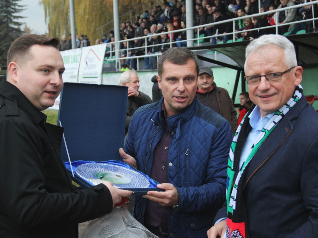 Mecz Górnik Libiąż - Górnik Zabrze z okazji 70-lecia libiąskiego klubu - 11.11.2015 r.