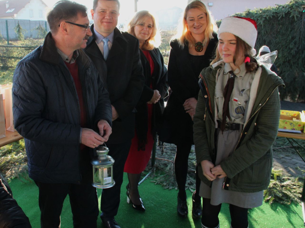 Gwiazdka - Kiermasz rękodzieła i tradycji bożonarodzeniowych w Libiążu - 19.12.2015 r.