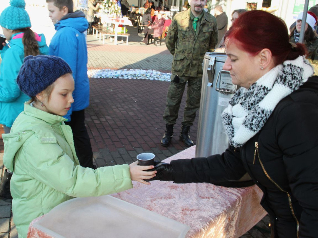 Gwiazdka - Kiermasz rękodzieła i tradycji bożonarodzeniowych w Libiążu - 19.12.2015 r.
