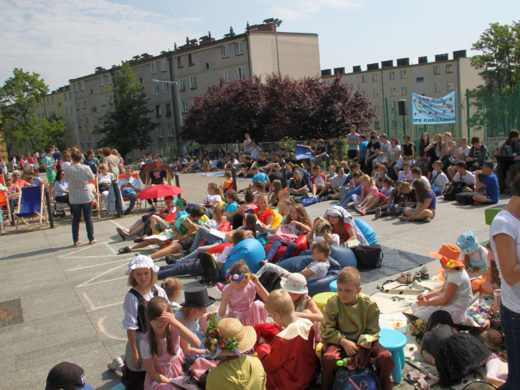 Wspólne czytanie przy MBP w Chrzanowie - 10.06.2016 r.