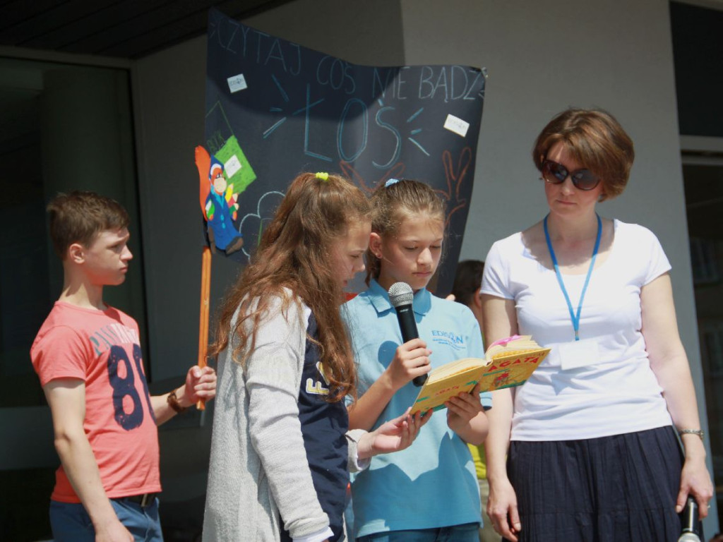 Wspólne czytanie przy MBP w Chrzanowie - 10.06.2016 r.