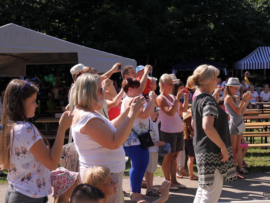 Lipcowy piknik w Zagórzu w obiektywie Mieczysława Bolka