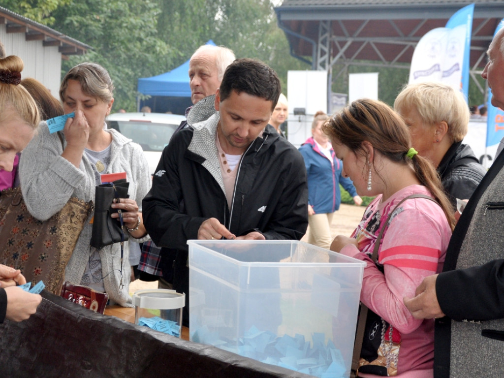 Powiatowy Piknik Seniora w Karniowicach - 6.08.2016 r.