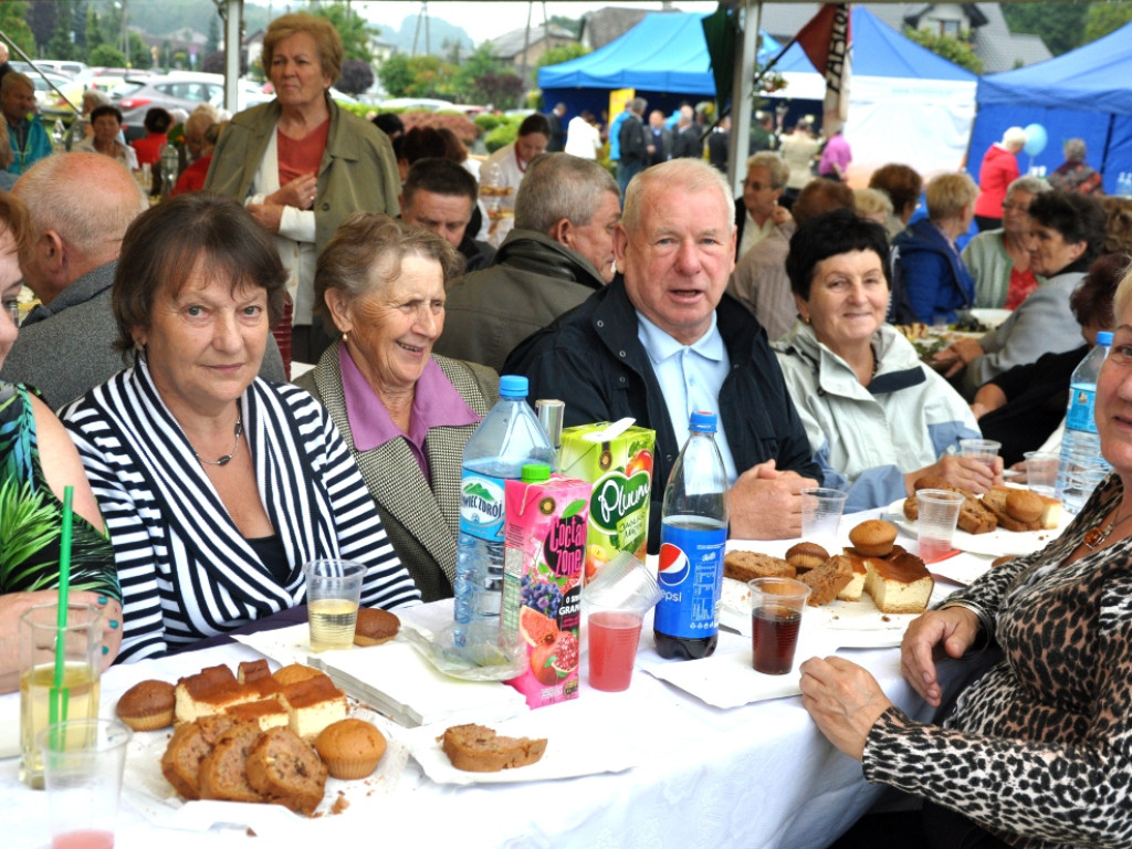 Powiatowy Piknik Seniora w Karniowicach - 6.08.2016 r.