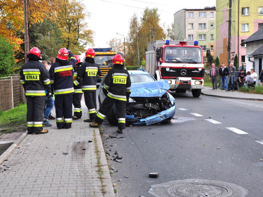 Zdarzenie aut na ul. Grunwaldzkiej w Trzebini