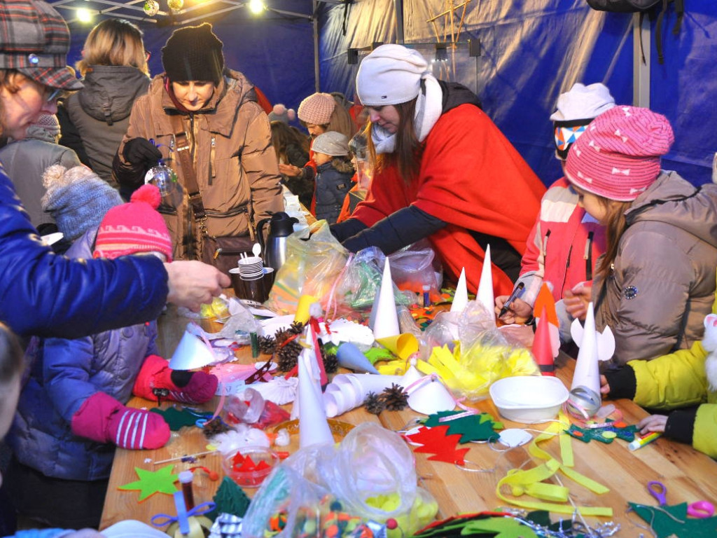 Wigilia na Rynku w Trzebini 16.12.2017