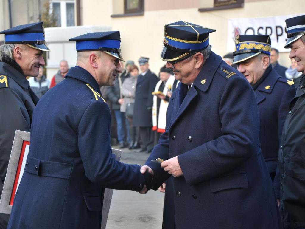 Uroczyste przekazanie nowych wozów Ochotniczej Straży Pożarnej w Psarach