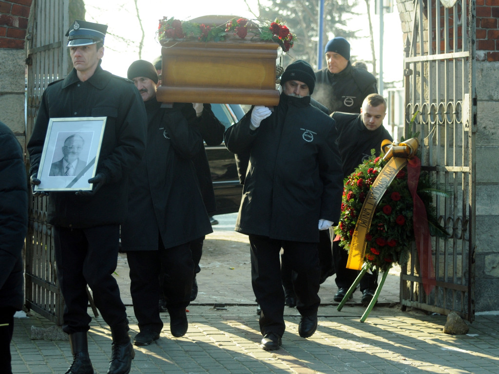 Pogrzeb Adama Adamczyka, burmistrza Trzebini - 1.03.2018 r.