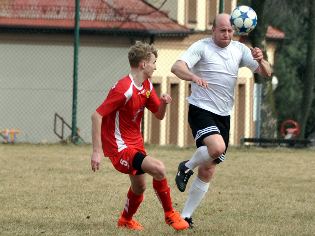 Sparing UKS Dulowa - juniorzy starsi MKS Trzebinia - 10.03.2018 r.