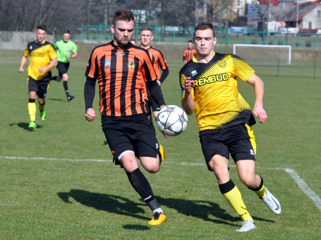 Mecz III ligi: MKS Trzebinia - KSZO Ostrowiec Świętokrzyski - 07.04.2018 r.