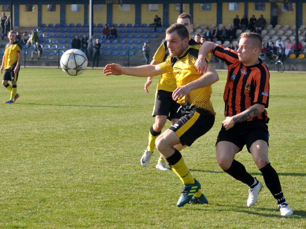 Mecz III ligi: MKS Trzebinia - KSZO Ostrowiec Świętokrzyski - 07.04.2018 r.