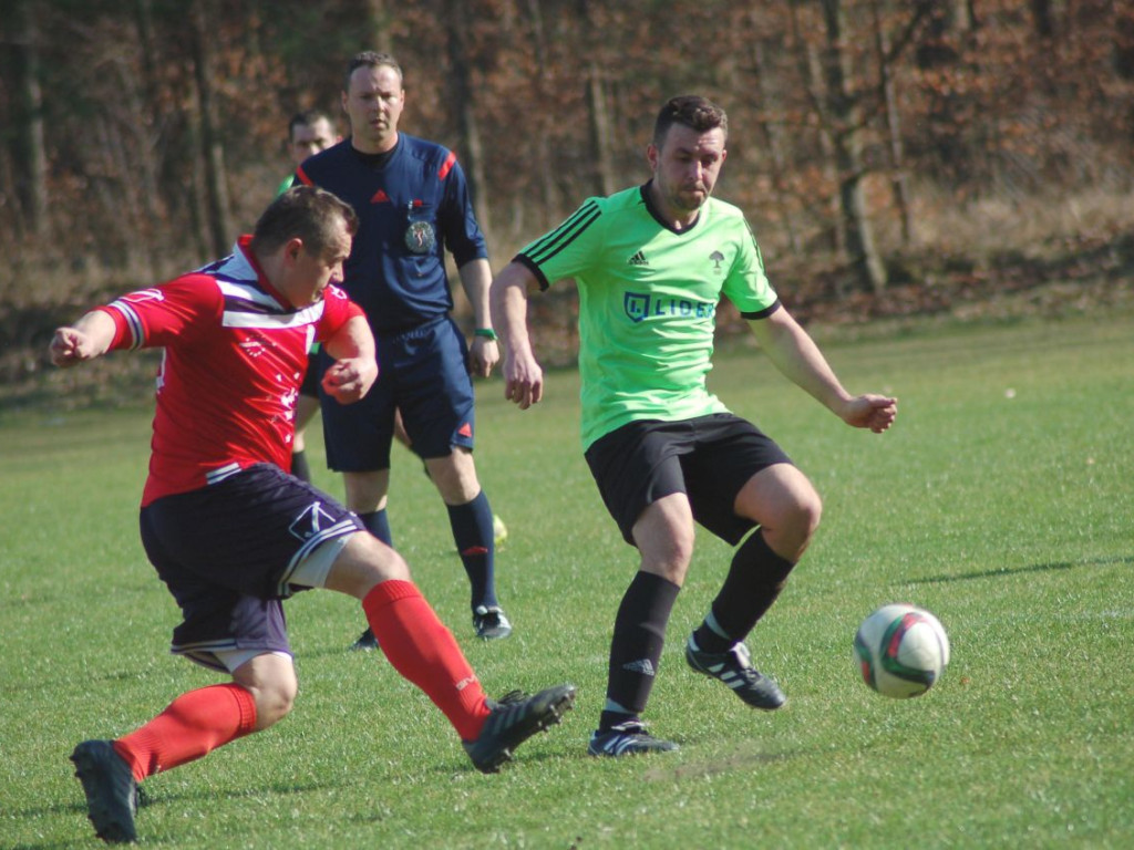 Mecz klasy okręgowej: Zagórzanka Zagórze - Dąb Paszkówka - 8.04.2018 r.