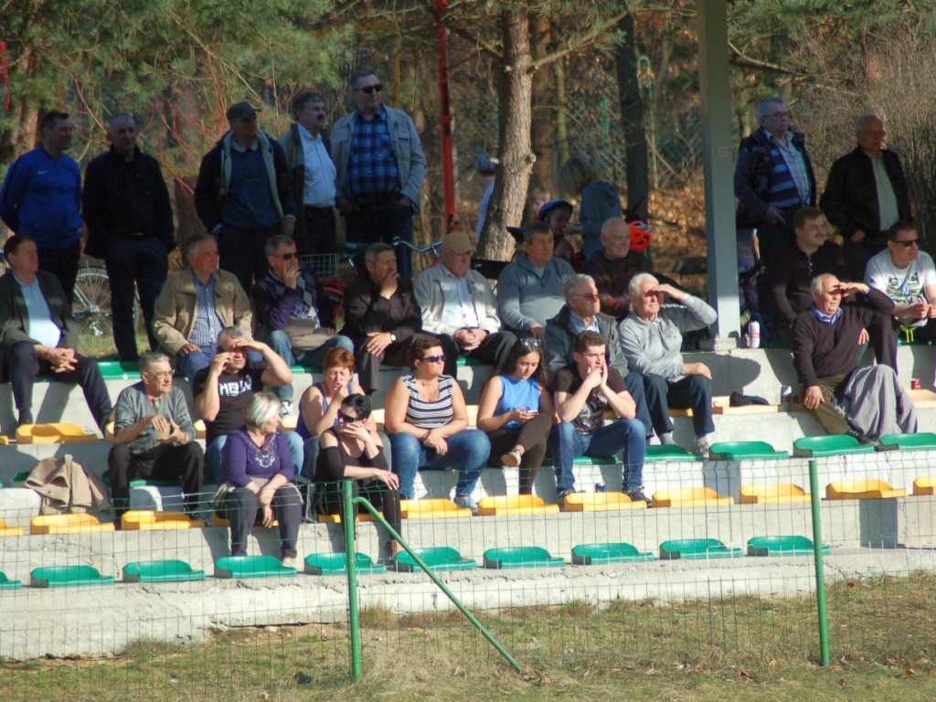Mecz klasy okręgowej: Zagórzanka Zagórze - Dąb Paszkówka - 8.04.2018 r.