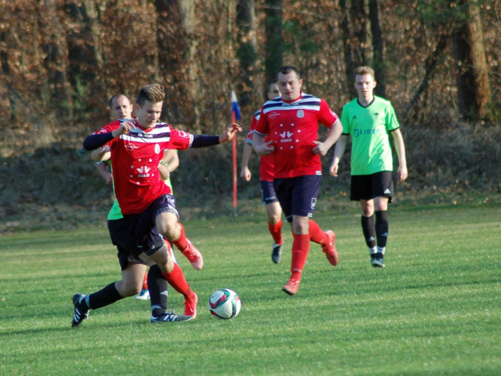 Mecz klasy okręgowej: Zagórzanka Zagórze - Dąb Paszkówka - 8.04.2018 r.