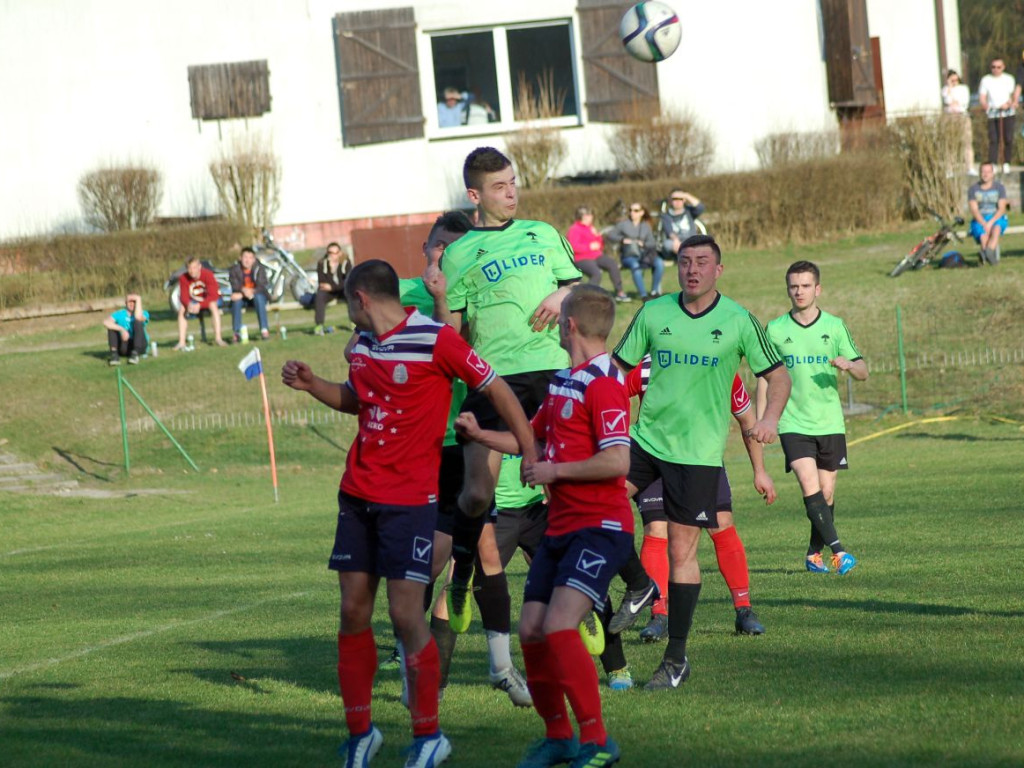 Mecz klasy okręgowej: Zagórzanka Zagórze - Dąb Paszkówka - 8.04.2018 r.