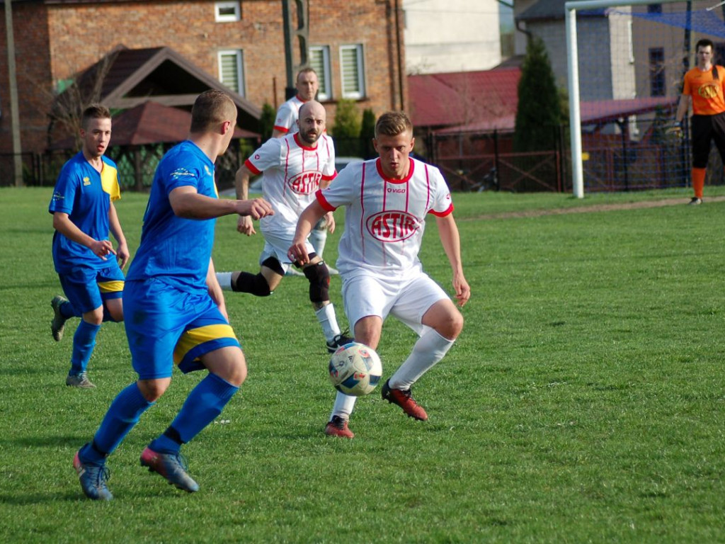 Mecz B-klasy Okleśnej z Regulicami - 15.04.2018 r.